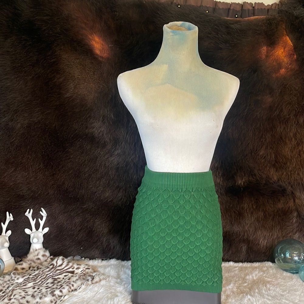 TYCHE skirt OS (800)